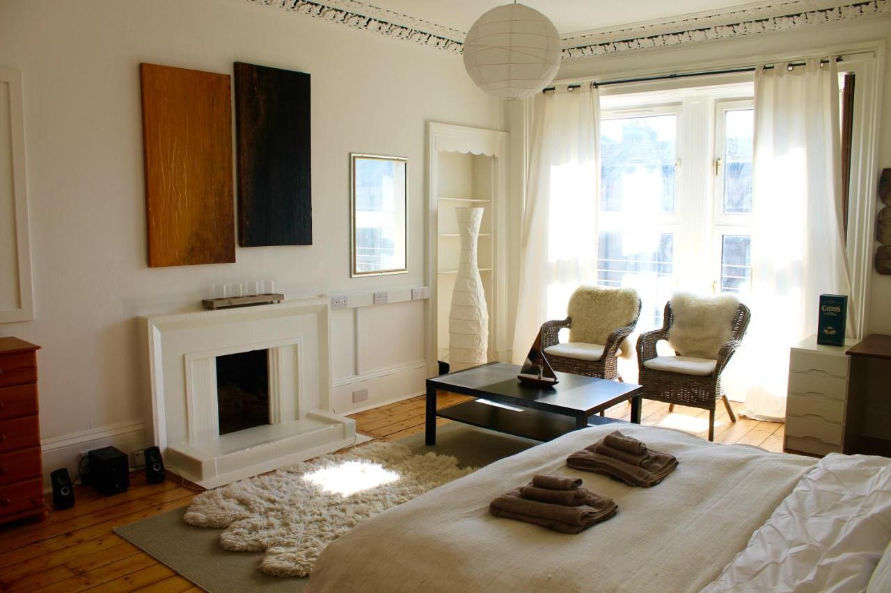Lothian Road - Castle View Apartment Edinburgh Bagian luar foto
